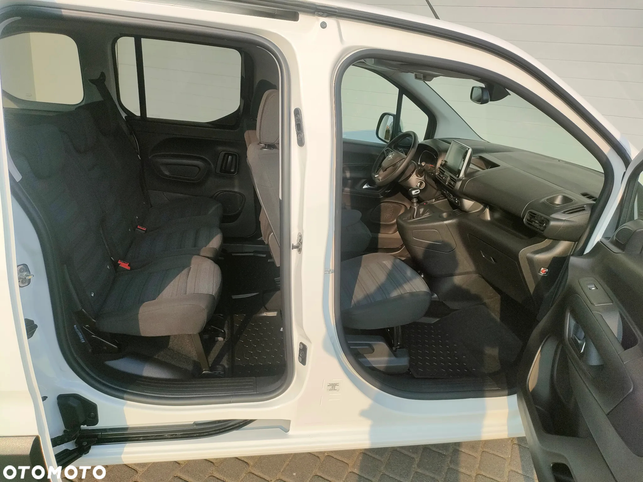 Opel Combo Life 1.5 CDTI Edition Plus S&S - 26