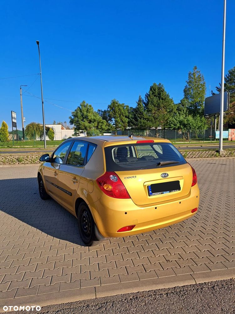 Kia Ceed - 20