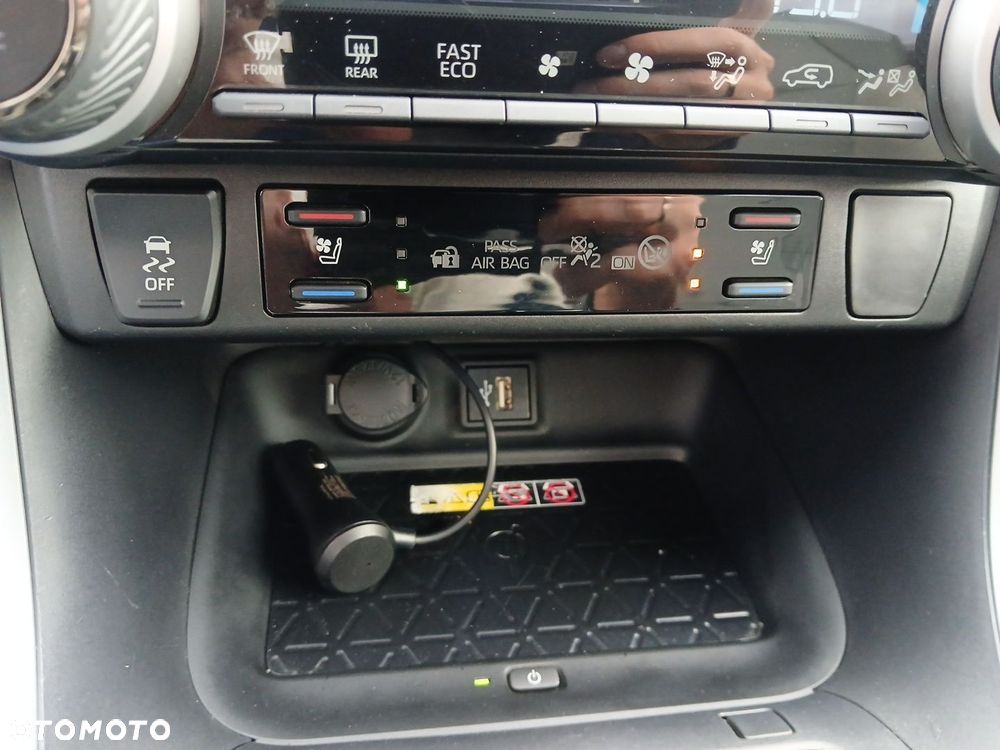 Toyota RAV4 - 30