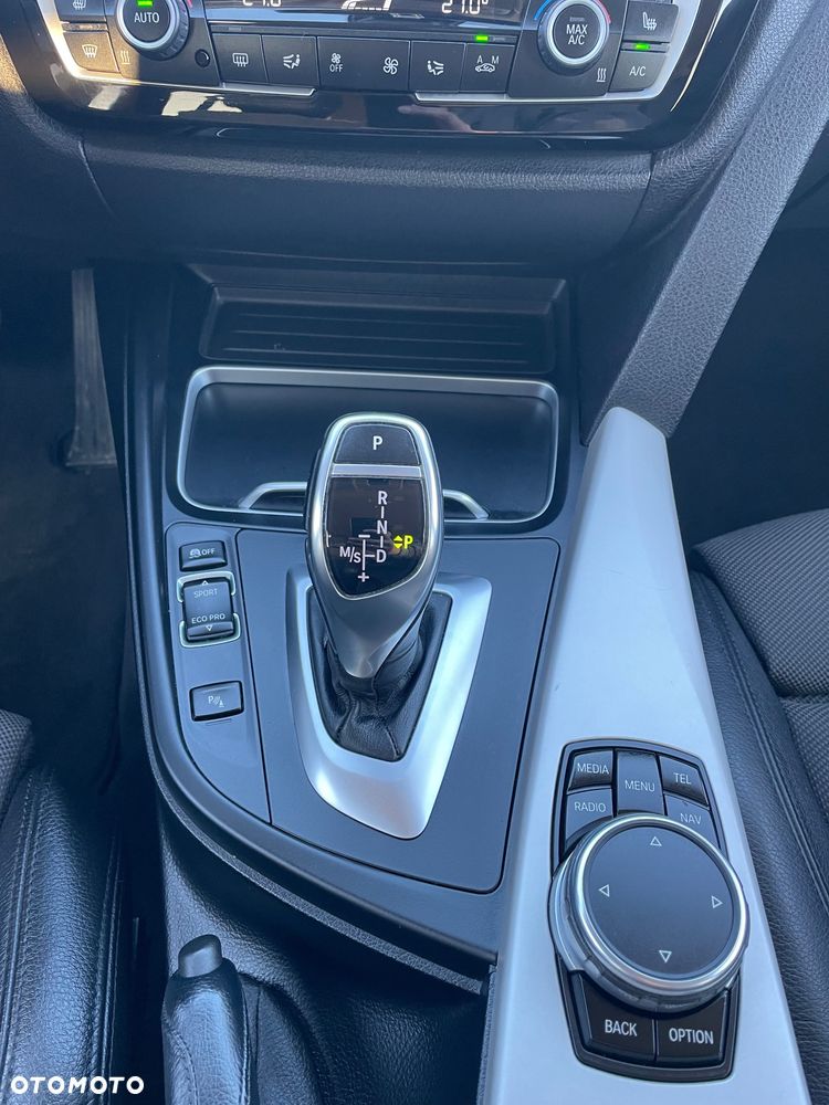 BMW Seria 3 320d M Sport - 18