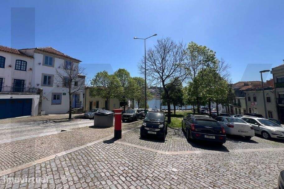 Moradia junto ao Rio Douro para recuperação total - Grande imagem: 5/10