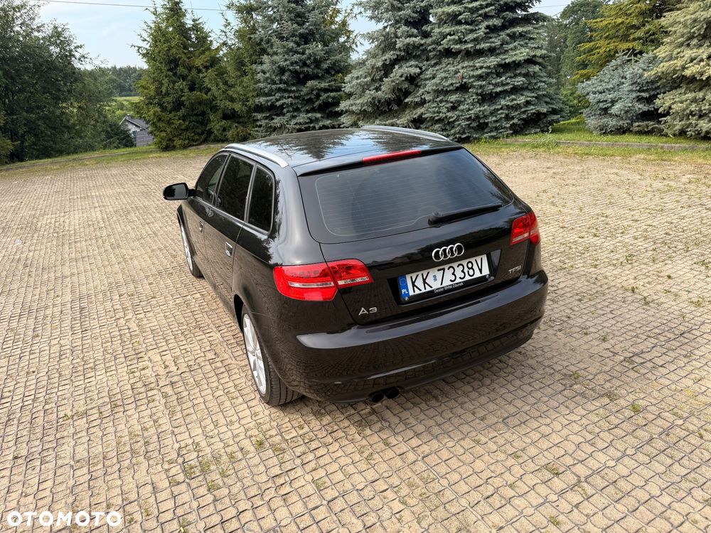 Audi A3 Sportback - 8