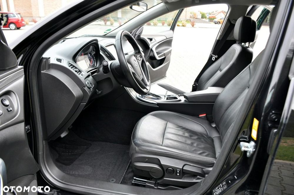 Opel Insignia - 21