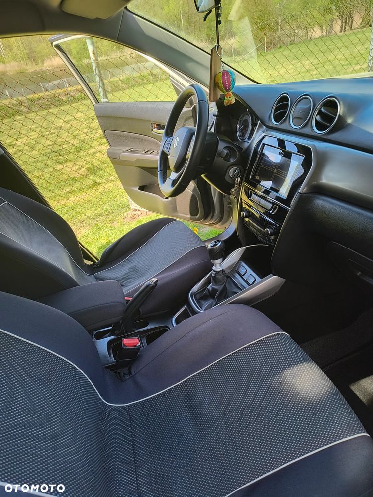 Suzuki Vitara 1.4 Boosterjet SHVS Premium 2WD - 8