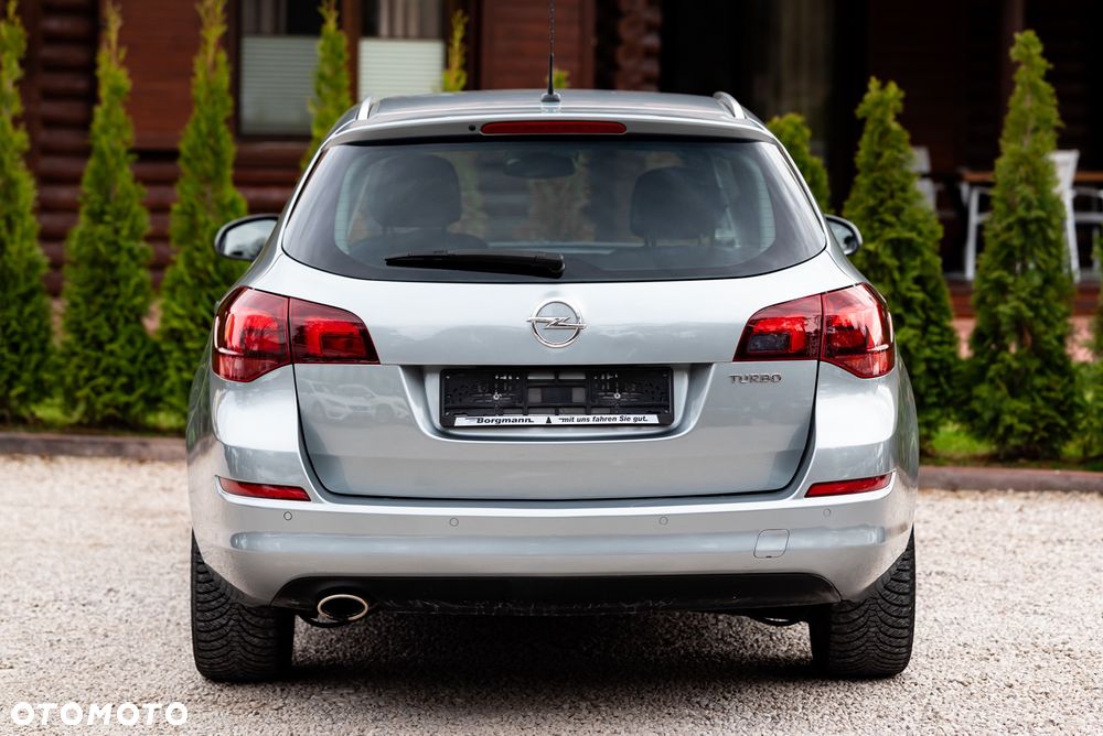 Opel Astra 1.4 Turbo - 11