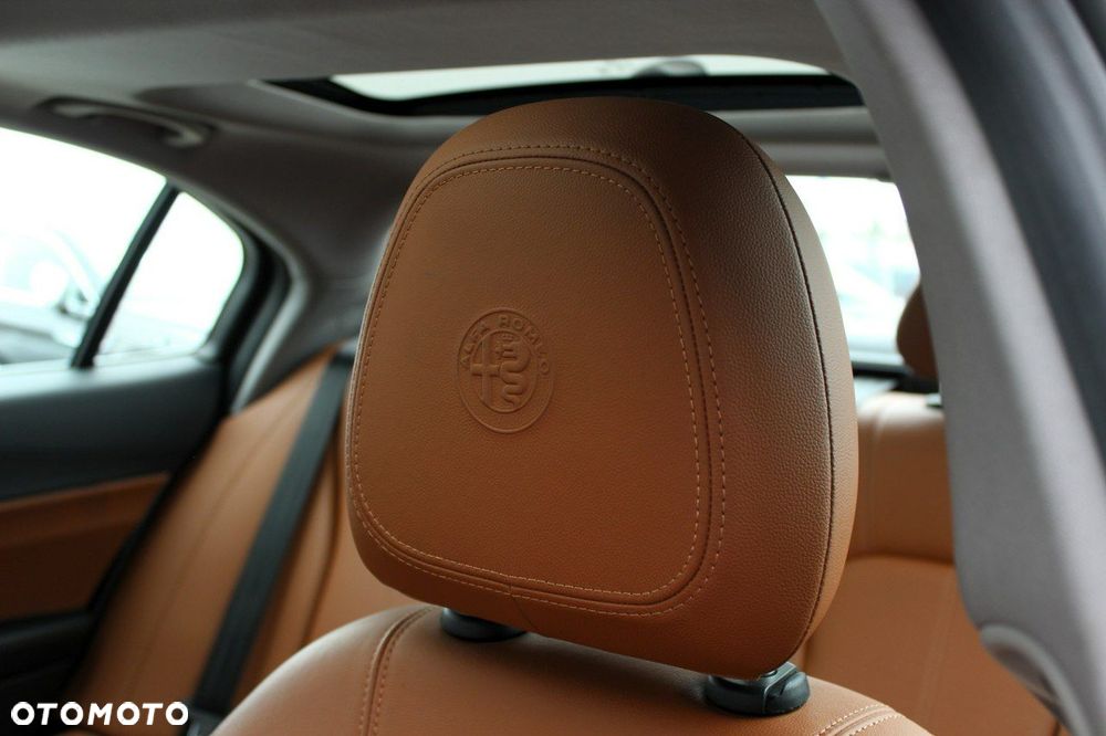 Alfa Romeo Giulia - 34