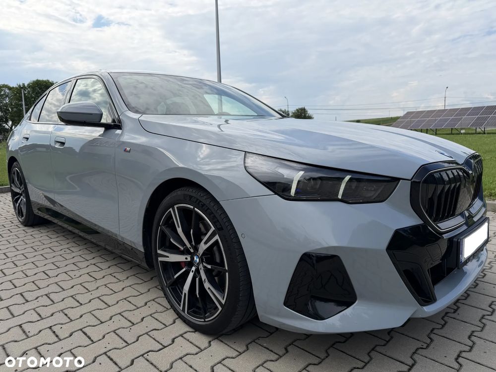 BMW Seria 5 ver-520d-xdrive-mhev-m-sport - 15