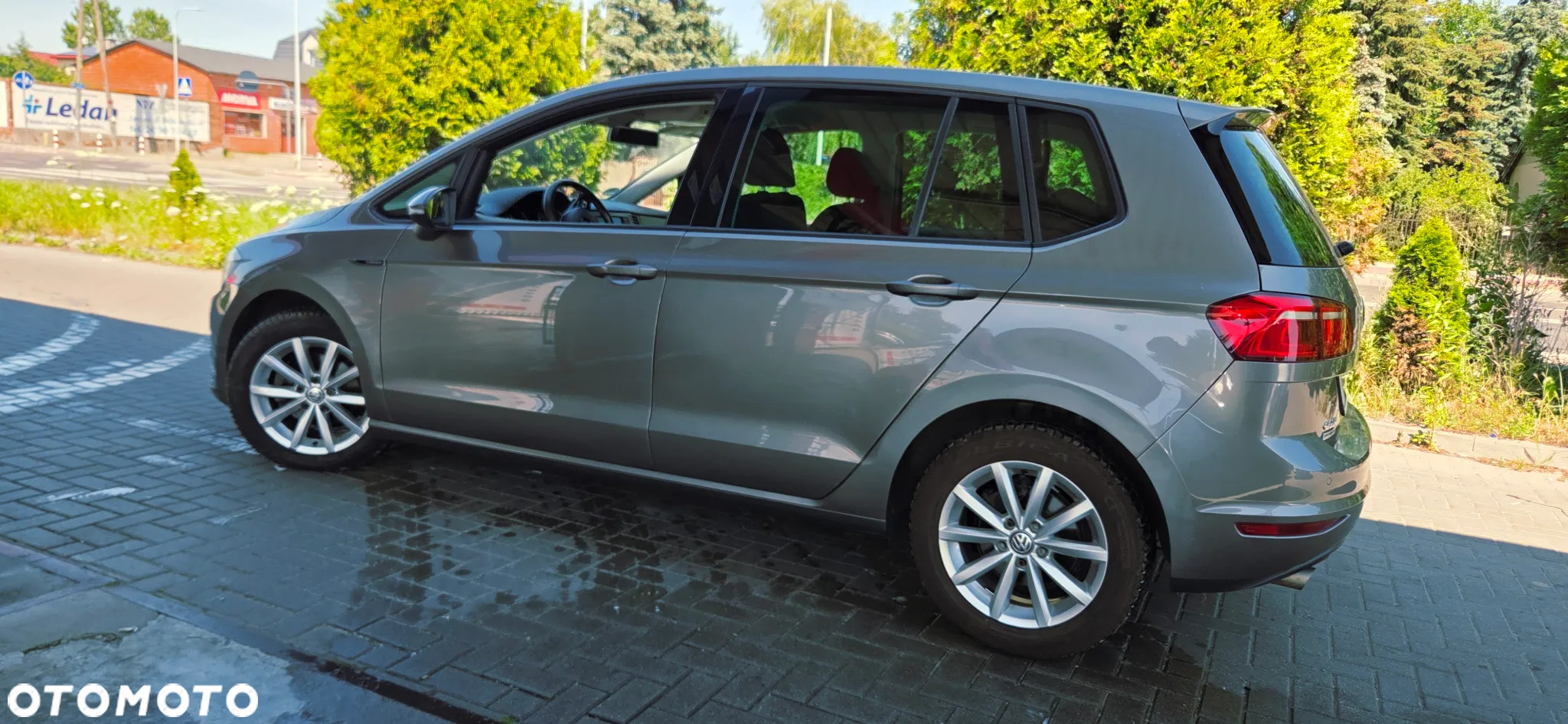 Volkswagen Golf Sportsvan 1.2 TSI BlueMotion Technology DSG Lounge - 9