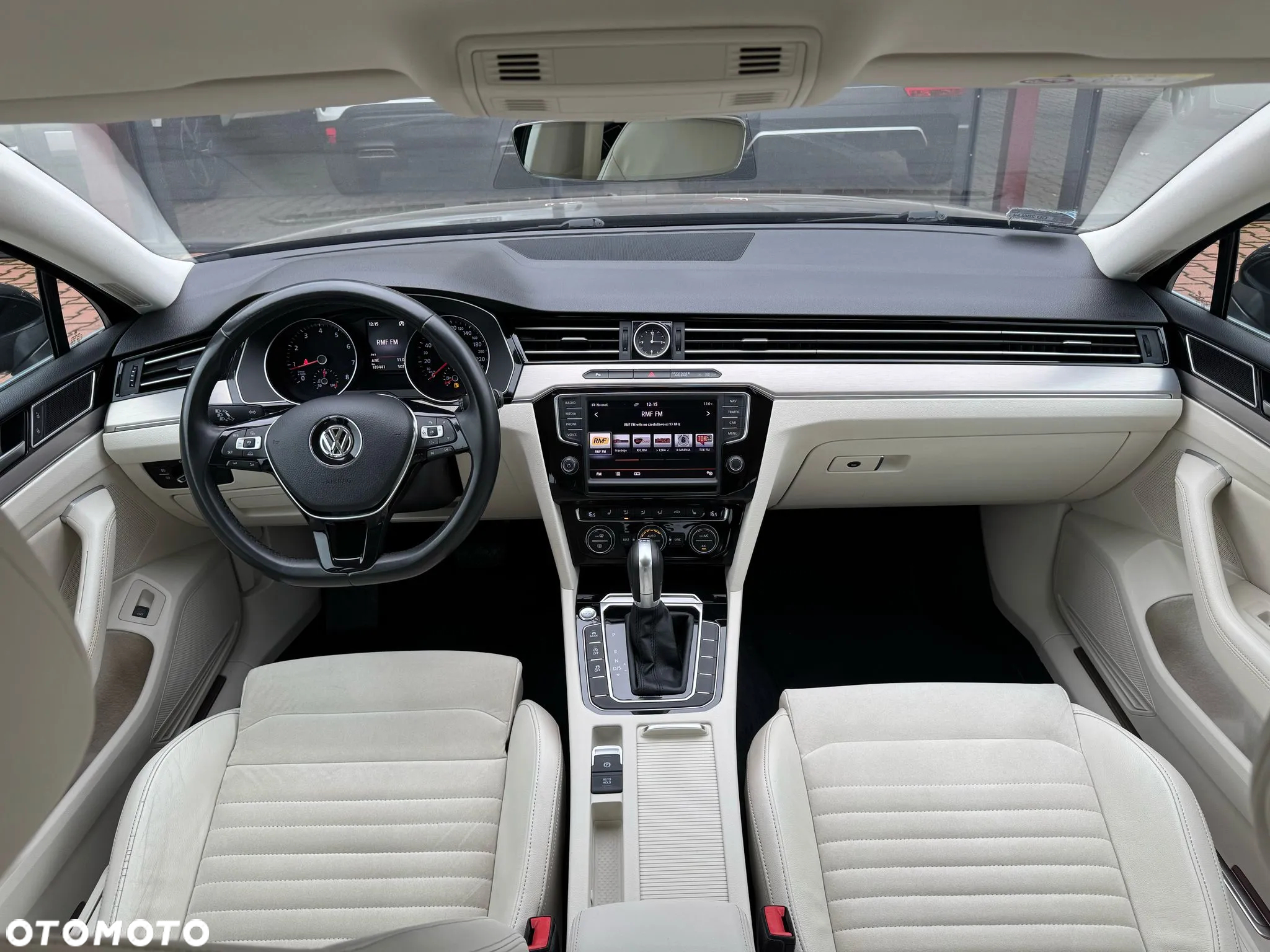 Volkswagen Passat 1.8 TSI BMT Comfortline DSG - 10