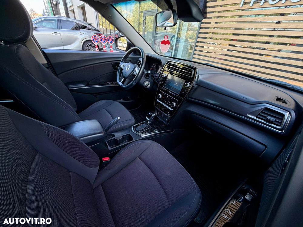 SsangYong Tivoli - 13
