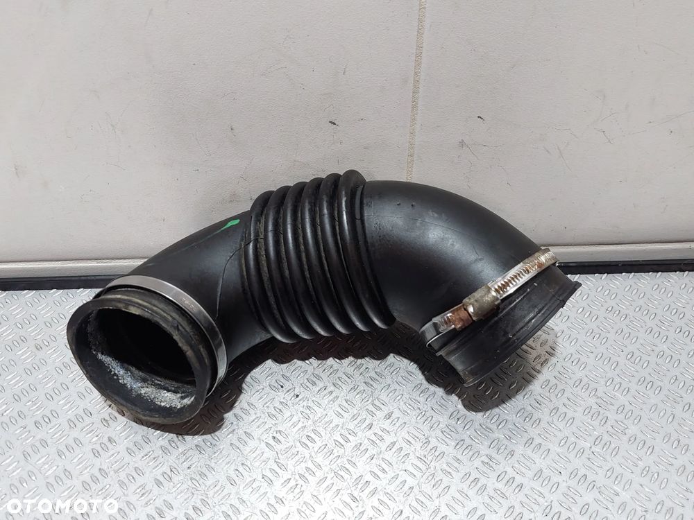 RURA WĄŻ POWIETRZA TOYOTA DYNA R2008 3,0 DISEL NR 1788230060A1 - 3