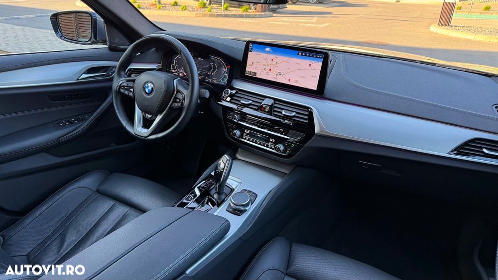 BMW Seria 5 530e xDrive Aut. Luxury Line - 13