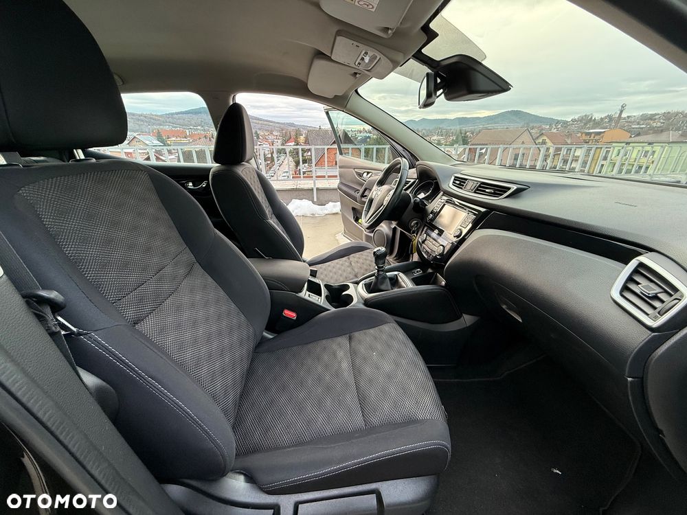 Nissan Qashqai 1.3 DIG-T TEKNA - 11
