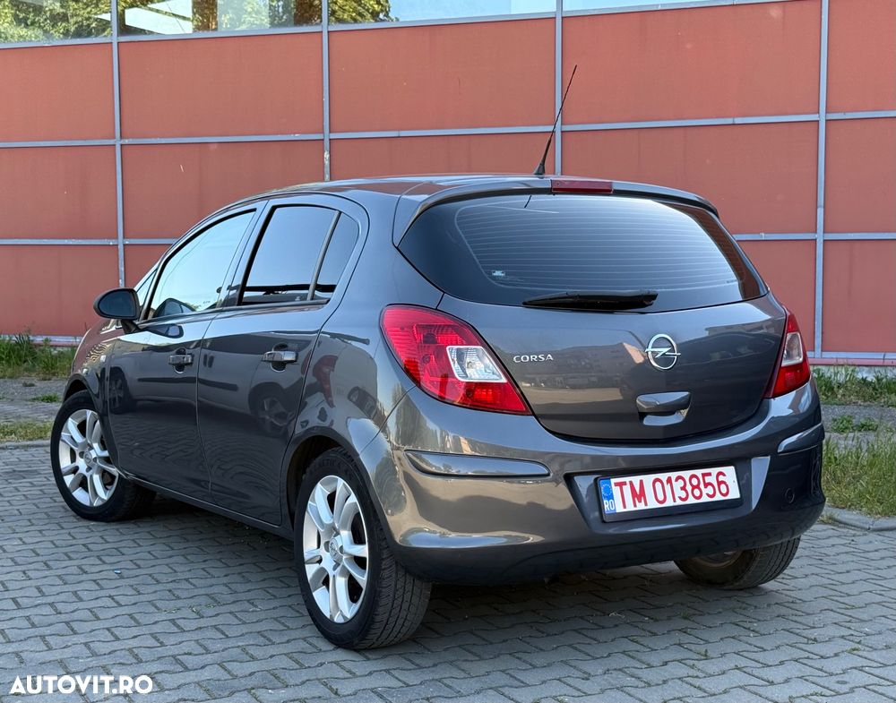 Opel Corsa 1.2 Cosmo - 21