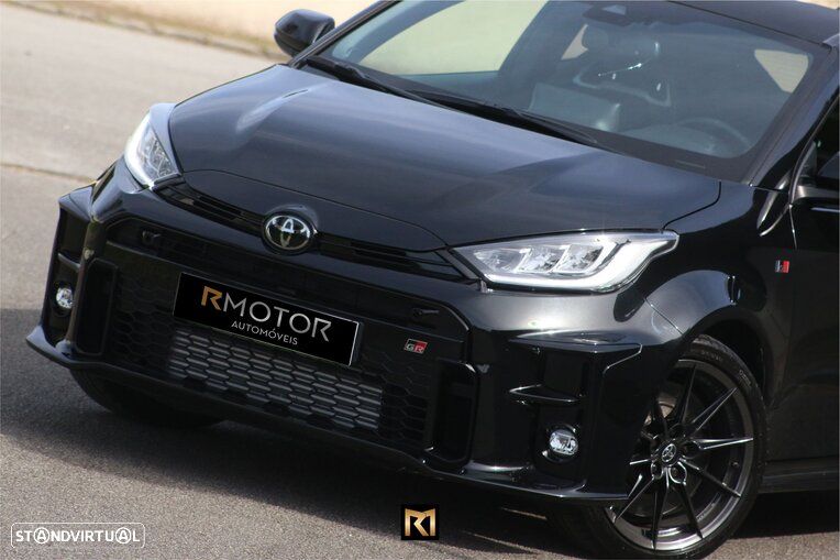 Toyota GR Yaris WRC Triple Edition - 9