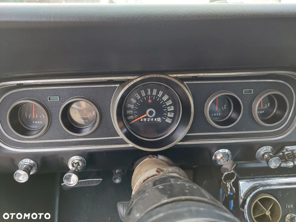 Ford Mustang - 23