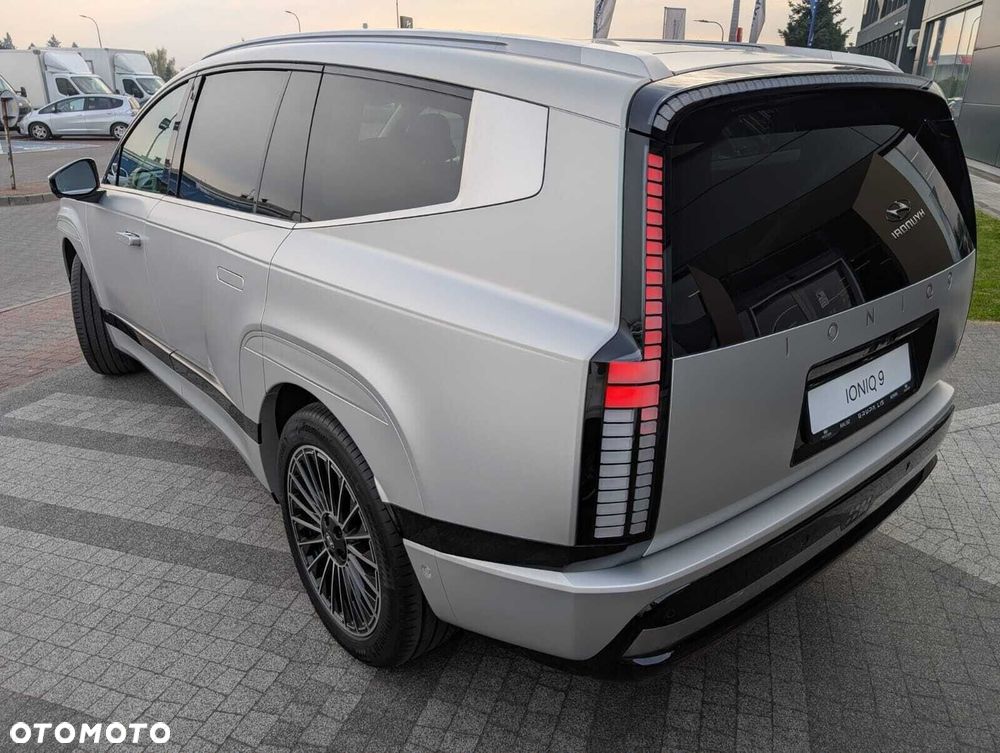 Hyundai IONIQ 9 110kWh Calligraphy AWD Performance - 10