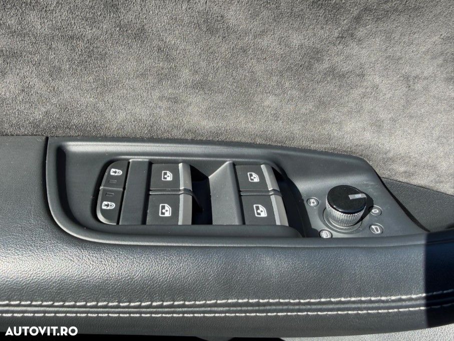 Audi RS Q8 RSQ8 4.0 TFSI quattro MHEV Tiptronic - 16