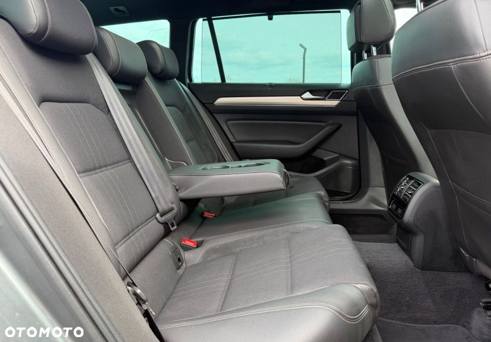 Volkswagen Passat Alltrack - 8