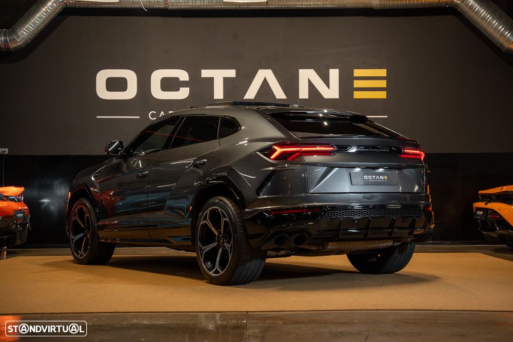 Lamborghini Urus 4.0 V8 - 4