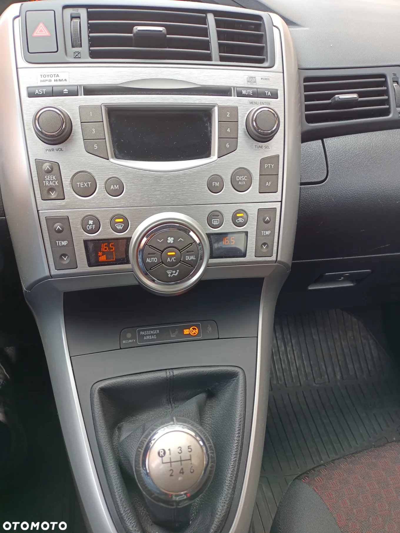 Toyota Verso 1.6 Premium - 11
