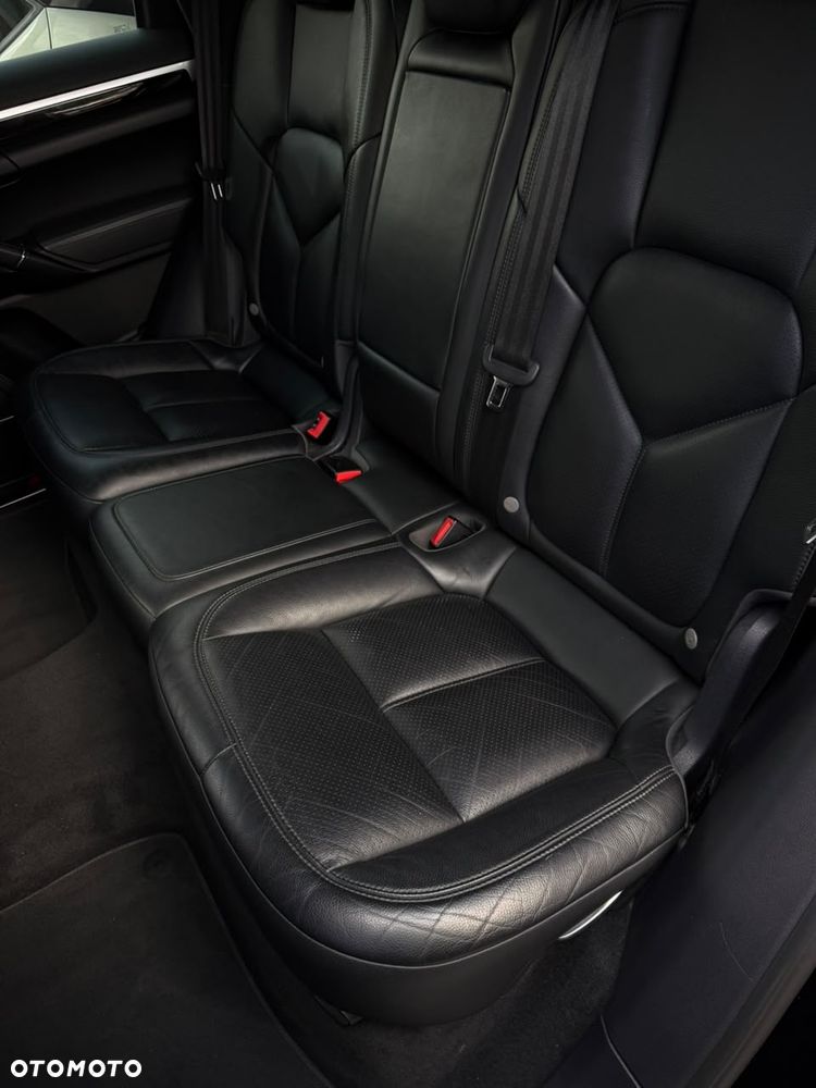 Porsche Cayenne Standard - 27