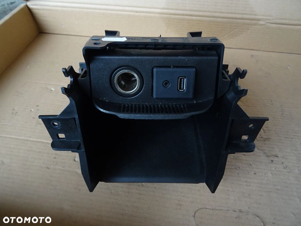 PANEL AUDIO GNIAZDO AUX USB OPEL INSIGNIA A ZAFIRA C - 13
