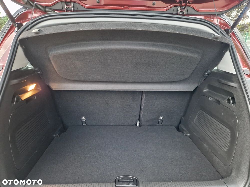 Opel Crossland X - 34