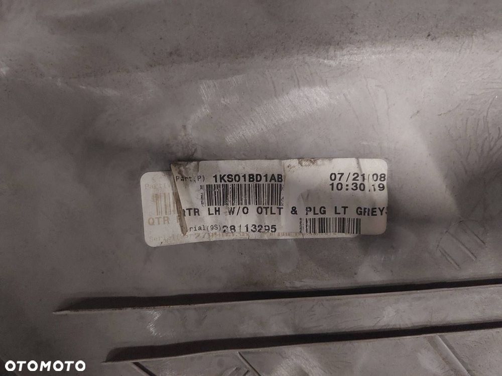 BOCZEK BAGAŻNIKA LEWY JEEP GRAND CHEROKEE WK - 3