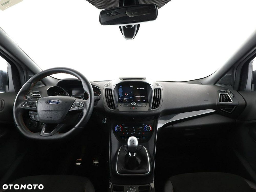 Ford Kuga 1.5 EcoBoost 2x4 ST-Line - 16