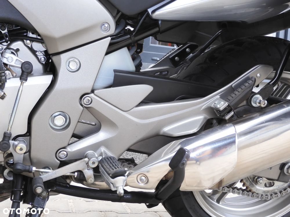 Honda CBF - 27