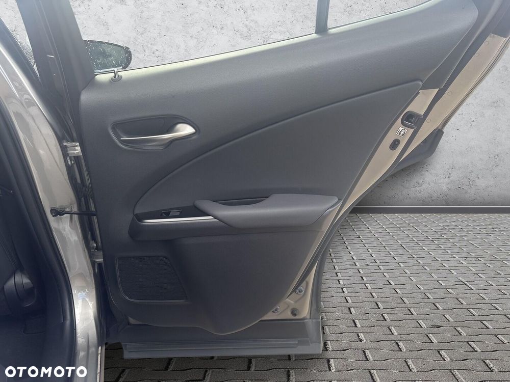 Lexus UX 200 GPF F Impression 2WD - 13