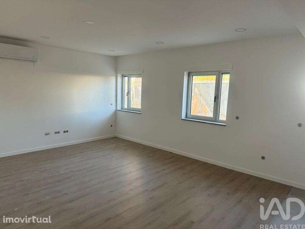 Apartamento T3 em Carregal do sal de 181,00 m2 - Grande imagem: 2/5