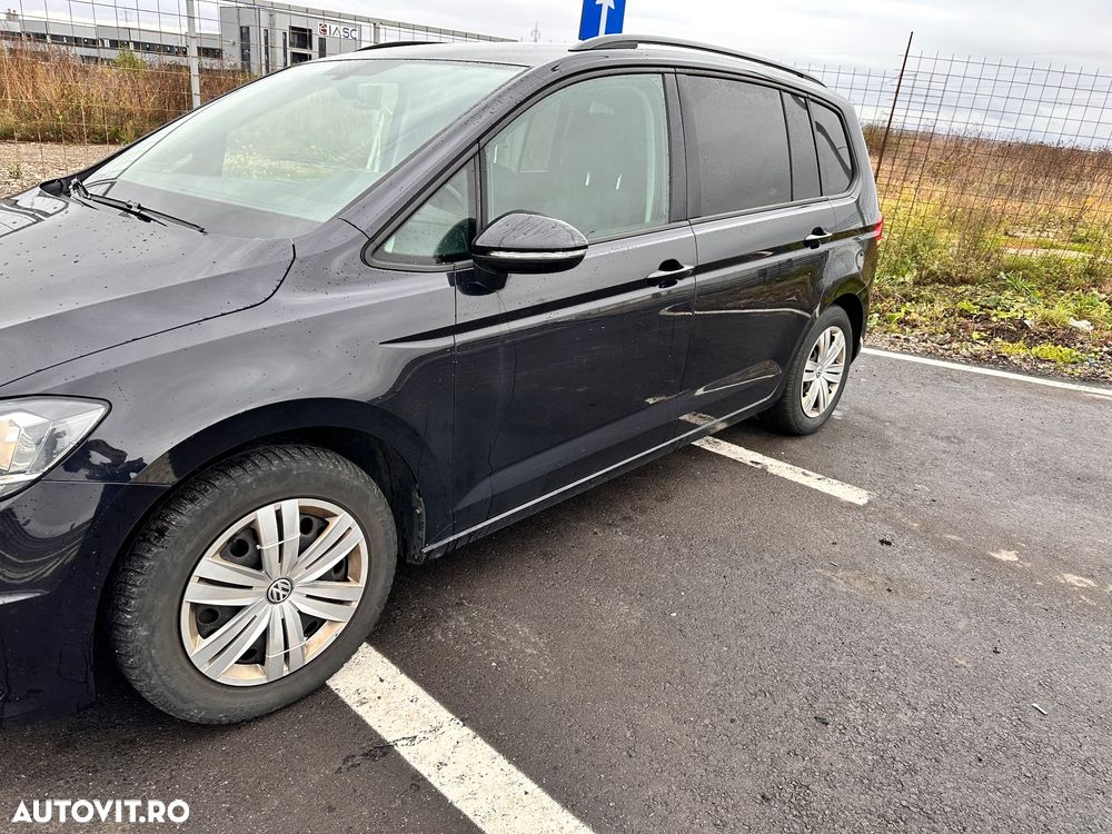 Volkswagen Touran 2.0 TDI SCR DSG Comfortline - 2