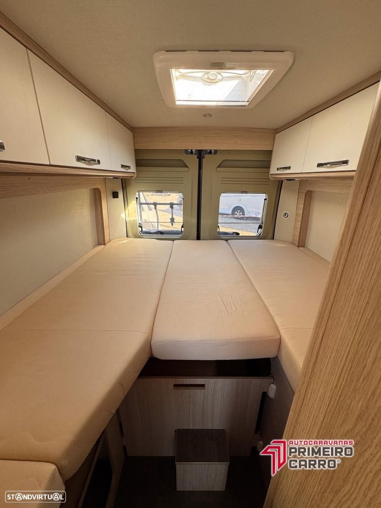 Pössl Roadcamp 640 camas gémeas - 7