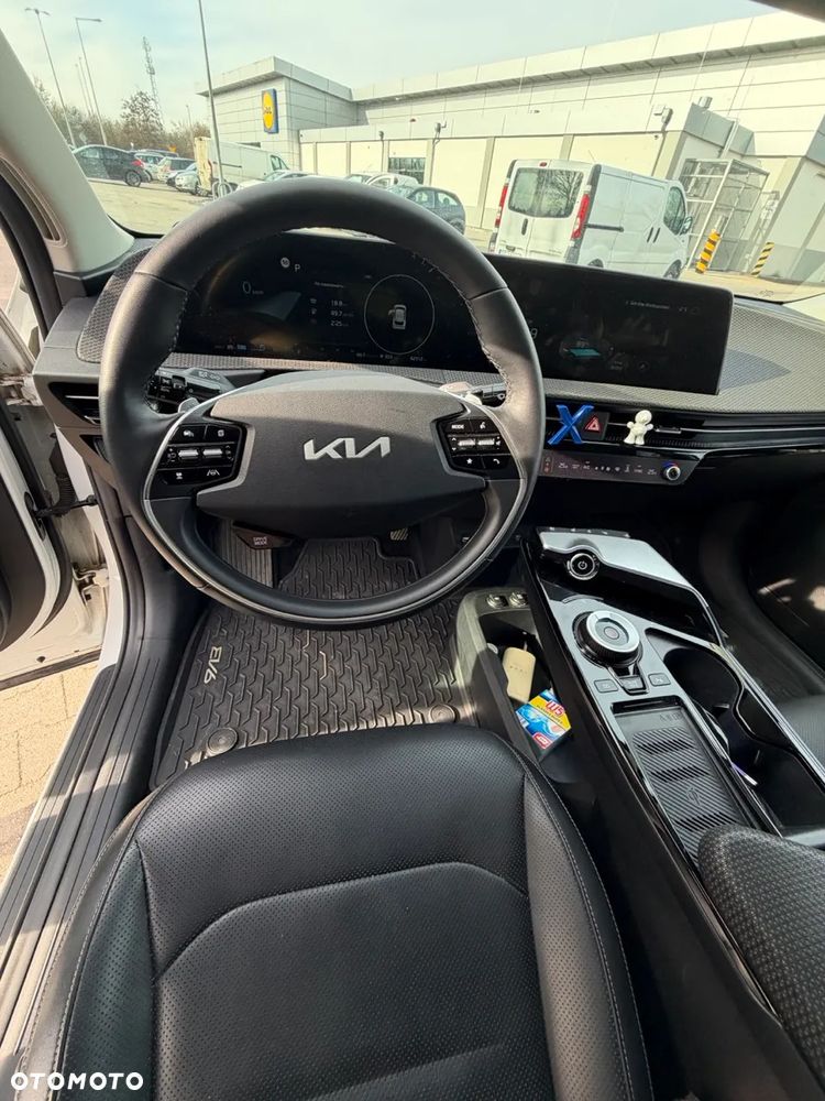 Kia EV6 77.4kWh Plus - 8