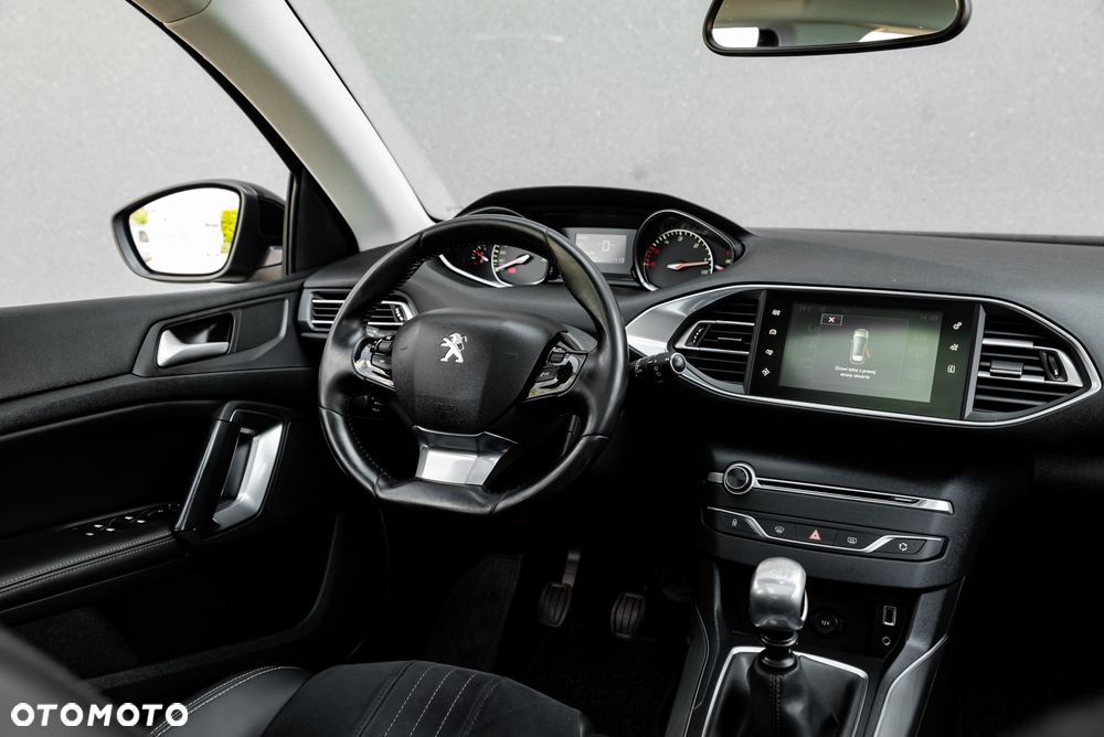 Peugeot 308 HDi FAP 150 Allure - 25