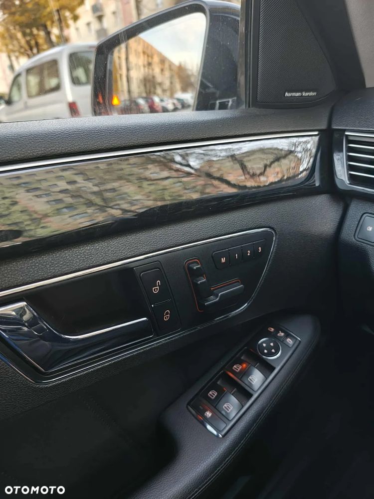 Mercedes-Benz Klasa E 300 CDI BlueEff Avantgarde - 13