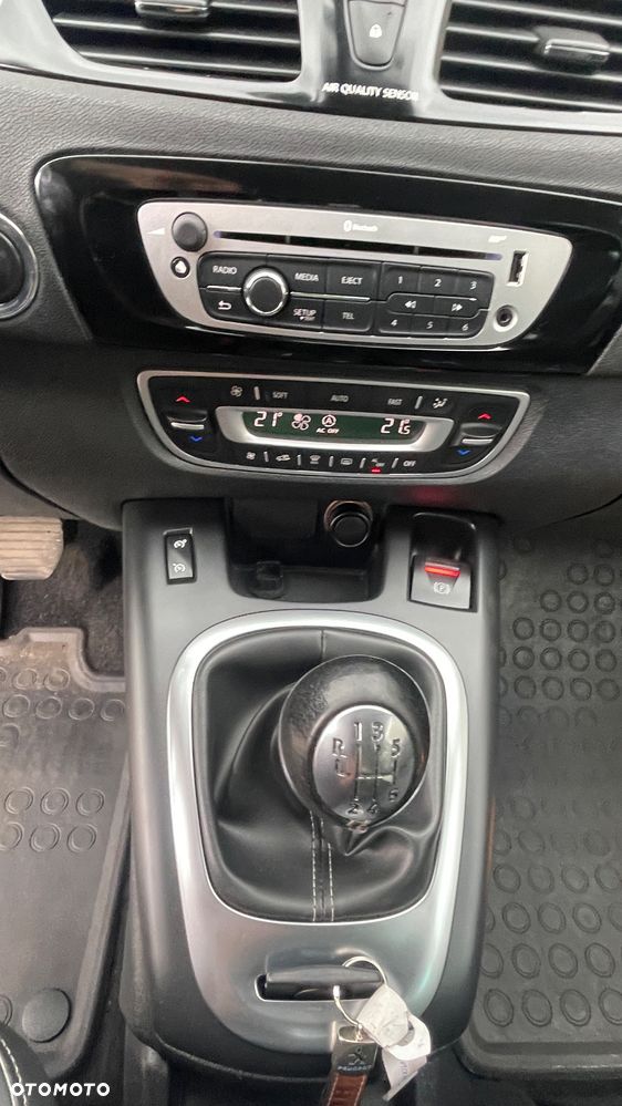 Renault Scenic 1.4 16V TCE Bose Edition - 13