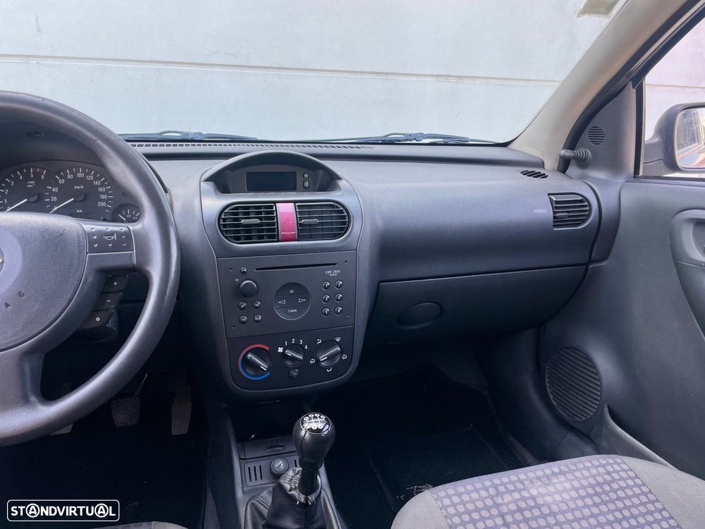Opel Corsa 1.7 DTi 16V Confort - 12