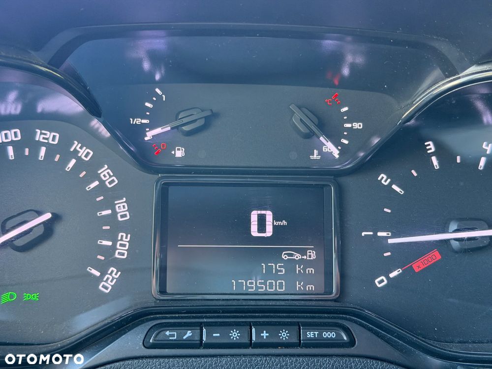 Citroën BERLINGO - 8
