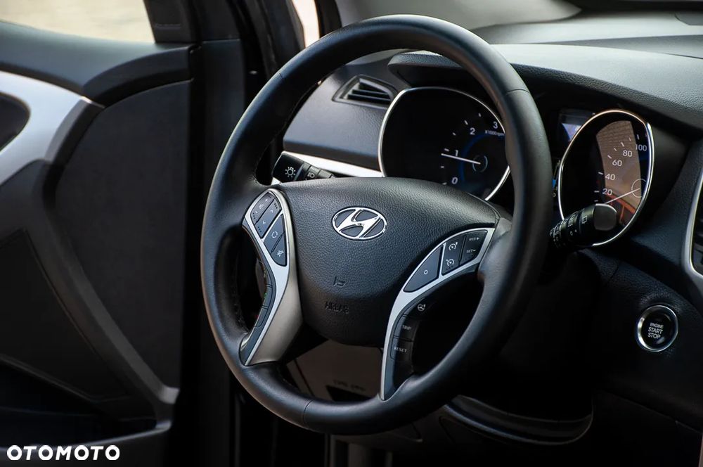 Hyundai i30 blue Kombi 1.6 CRDi DCT Premium - 32