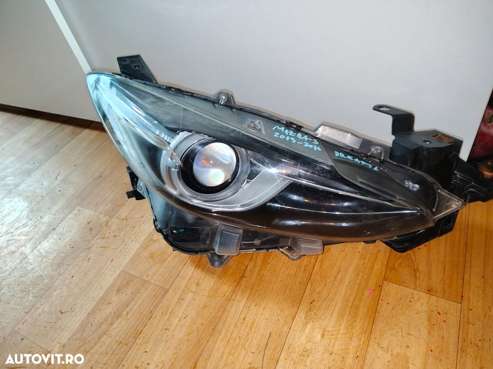 Far dreapta cu Xenon Cod: 7477558600Mazda 3 BM [2013 - 2016]