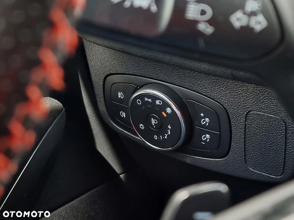 Ford Focus SW 1.5 EcoBoost ST-Line - 15