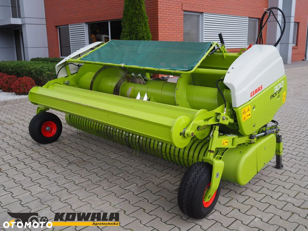 Claas Pick Up 300 HD Profi - 2