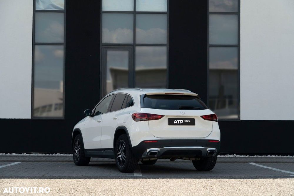 Mercedes-Benz GLA - 4