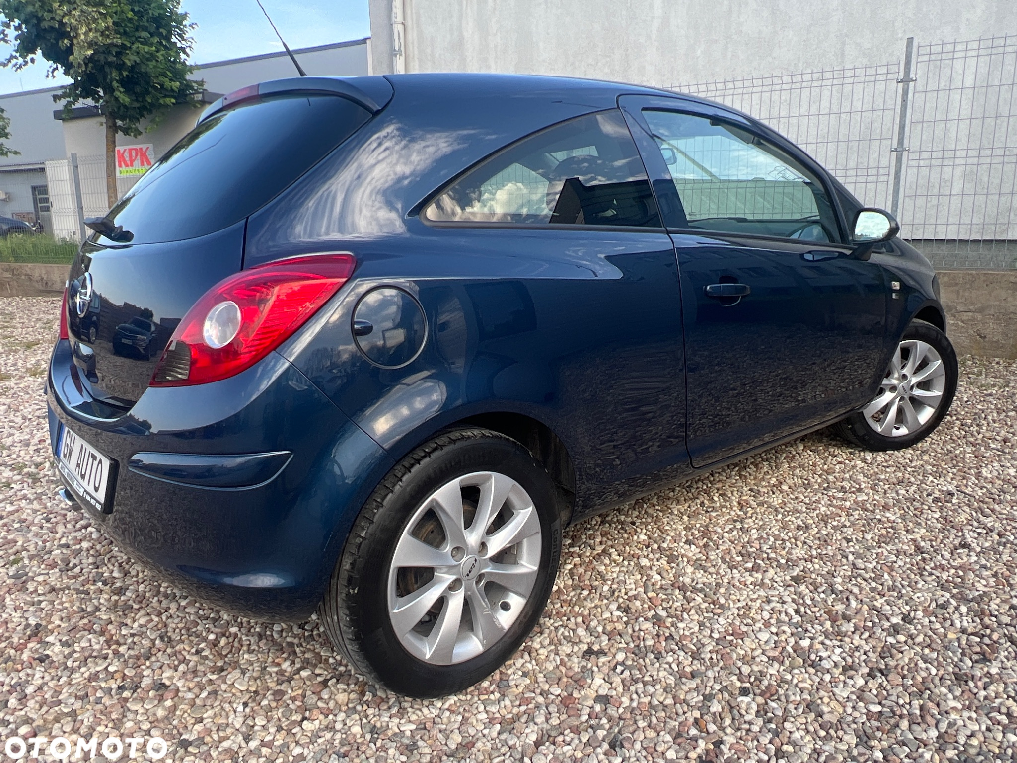 Opel Corsa 1.4 16V 150 Jahre - 12