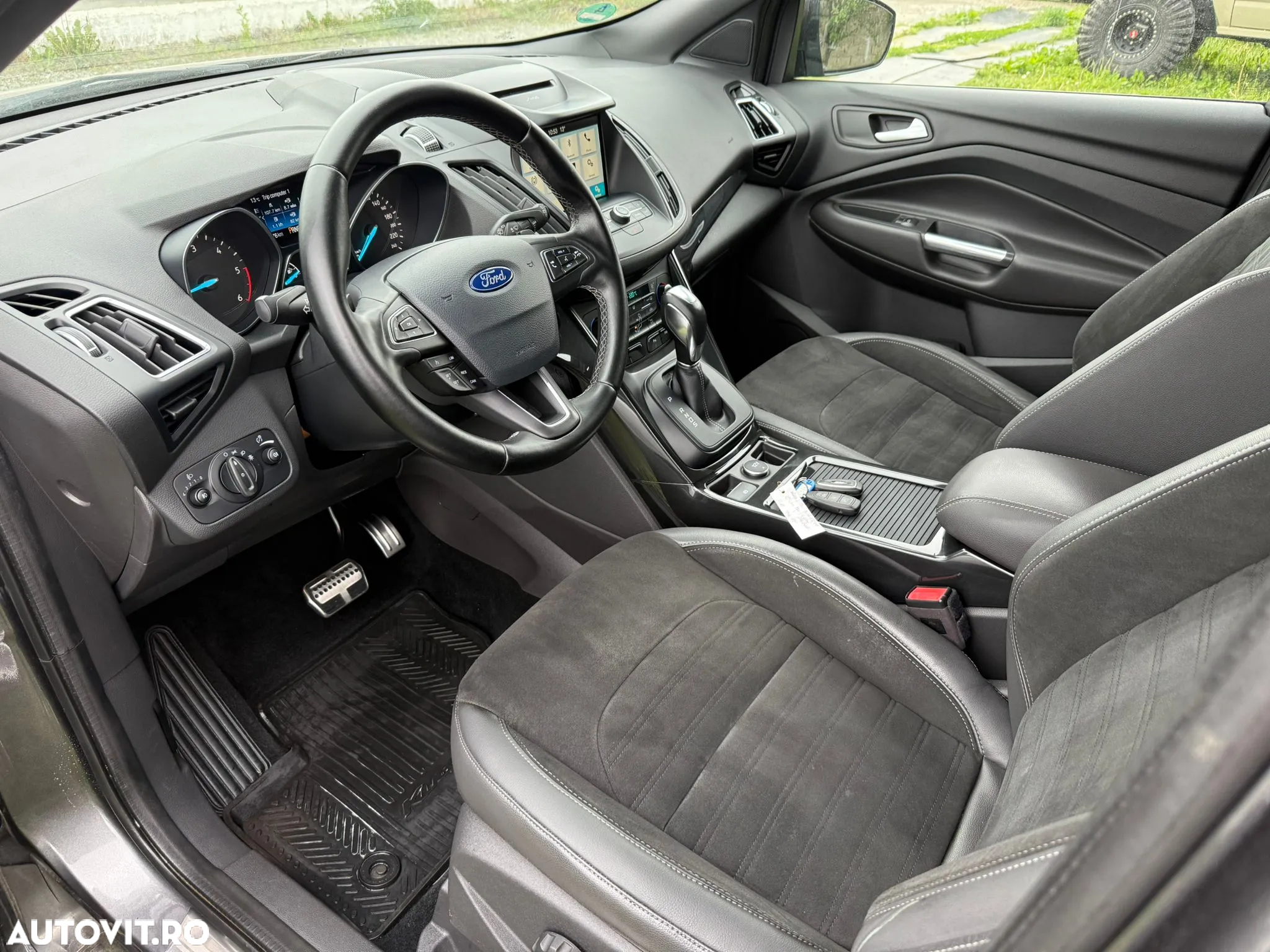 Ford Kuga 2.0 TDCi 4WD Powershift ST-Line - 13