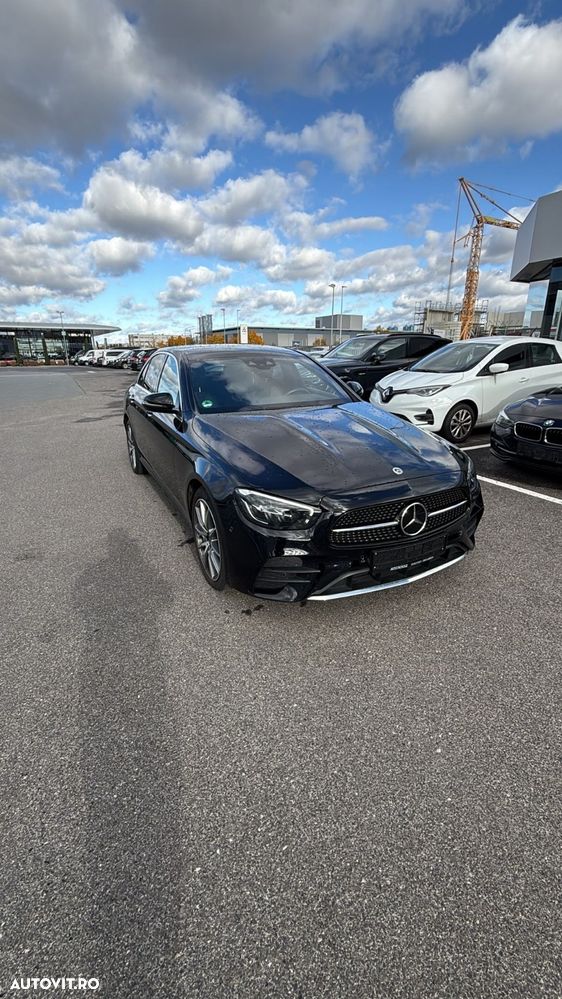 Mercedes-Benz E 300 9G-TRONIC AMG Line - 1