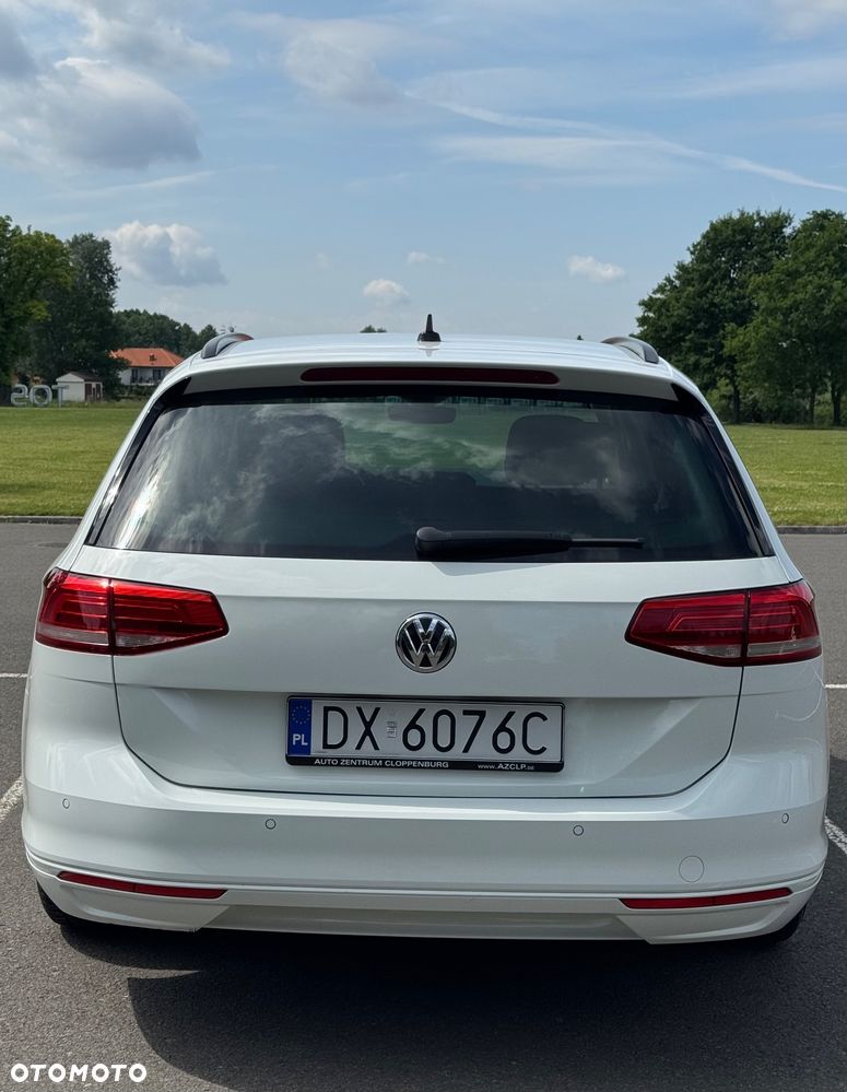 Volkswagen Passat 2.0 TDI SCR Comfortline - 6